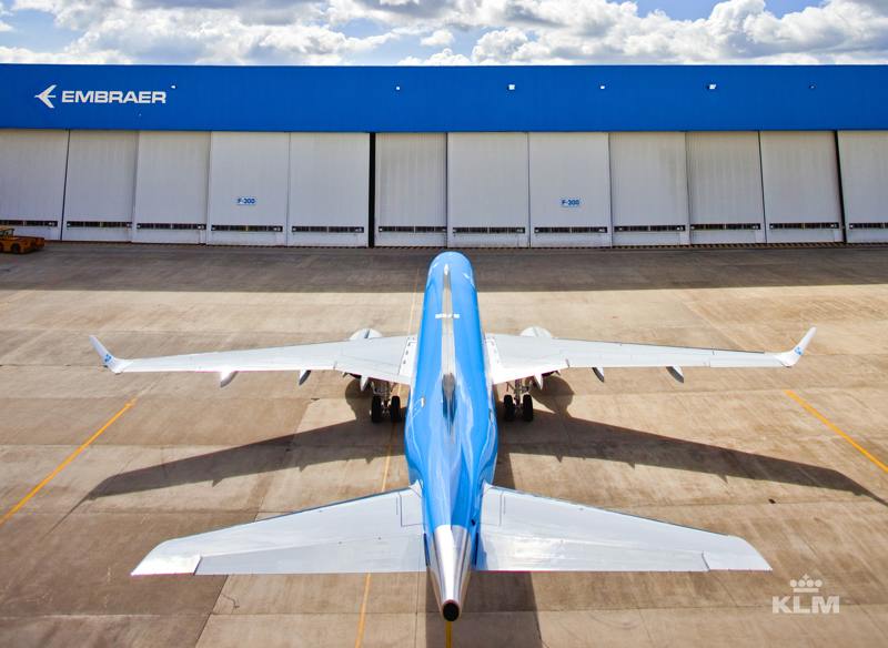 Embraer KLM maakt doorstart door storm | video