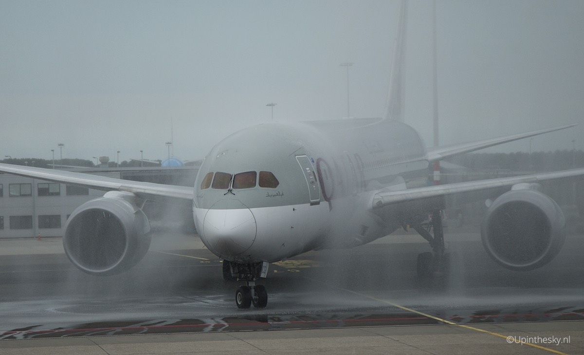 Qatar_787_Schiphol_Inaugurele_vlucht_6