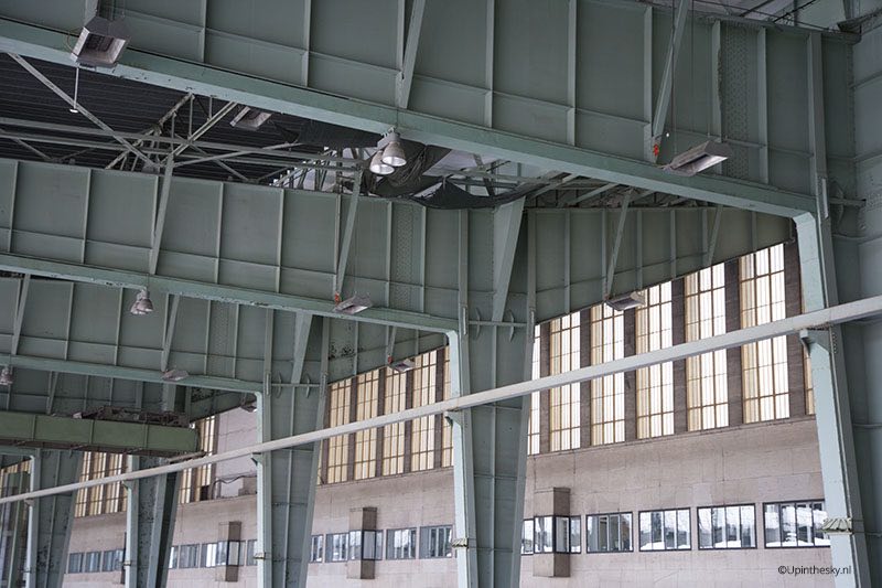 Tempelhof_Apron_dak_3
