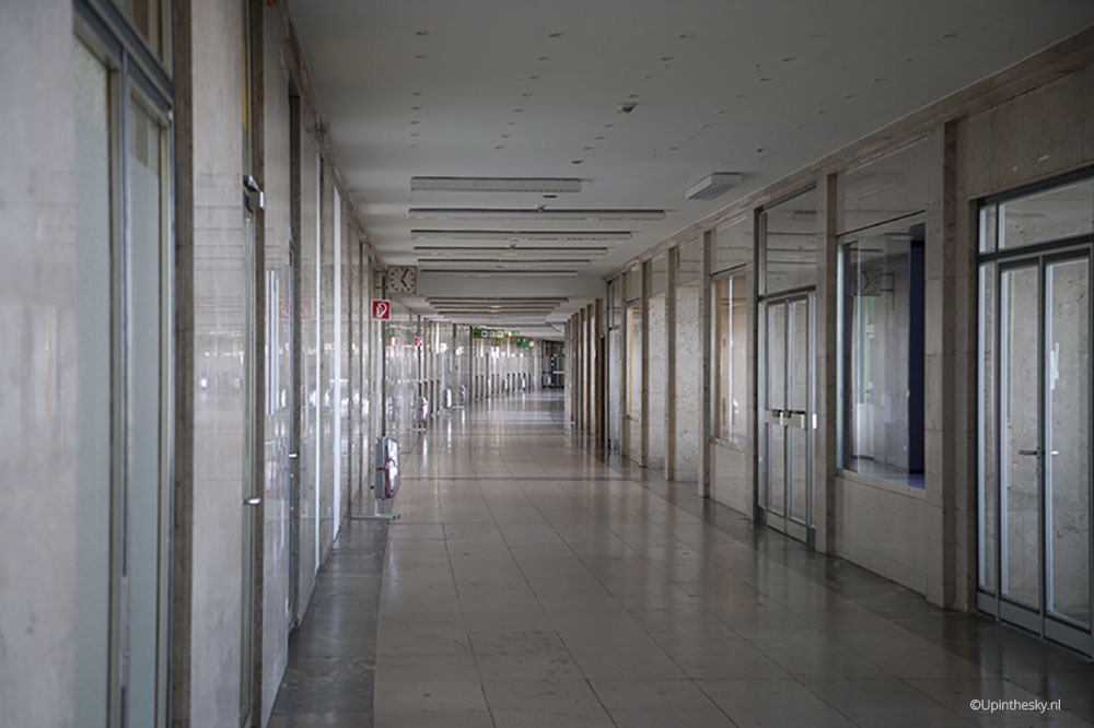 Tempelhof_Gates_1