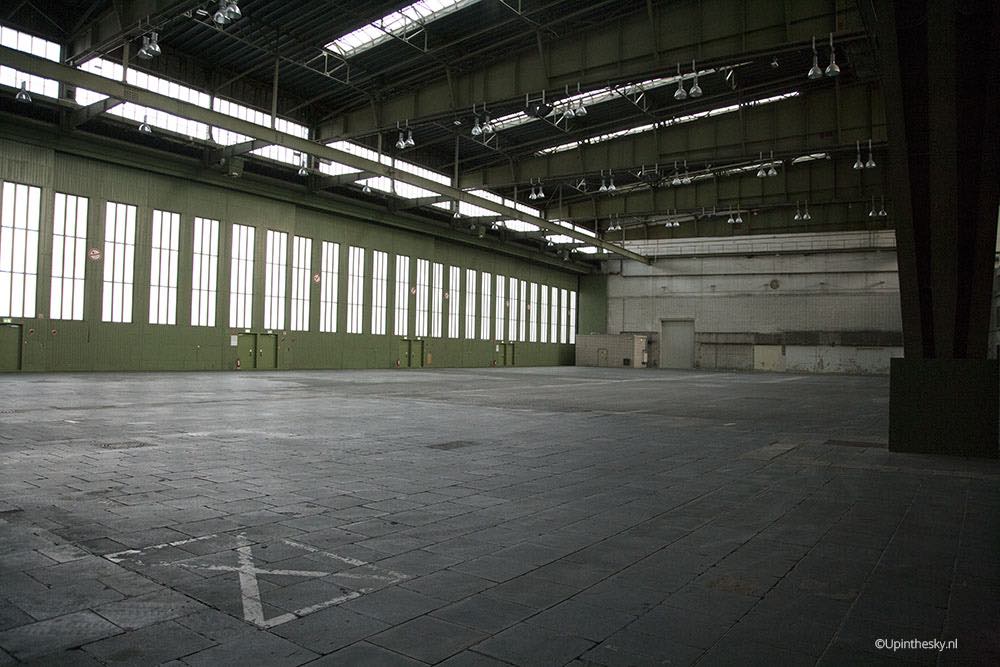 Tempelhof_Hangaar_1