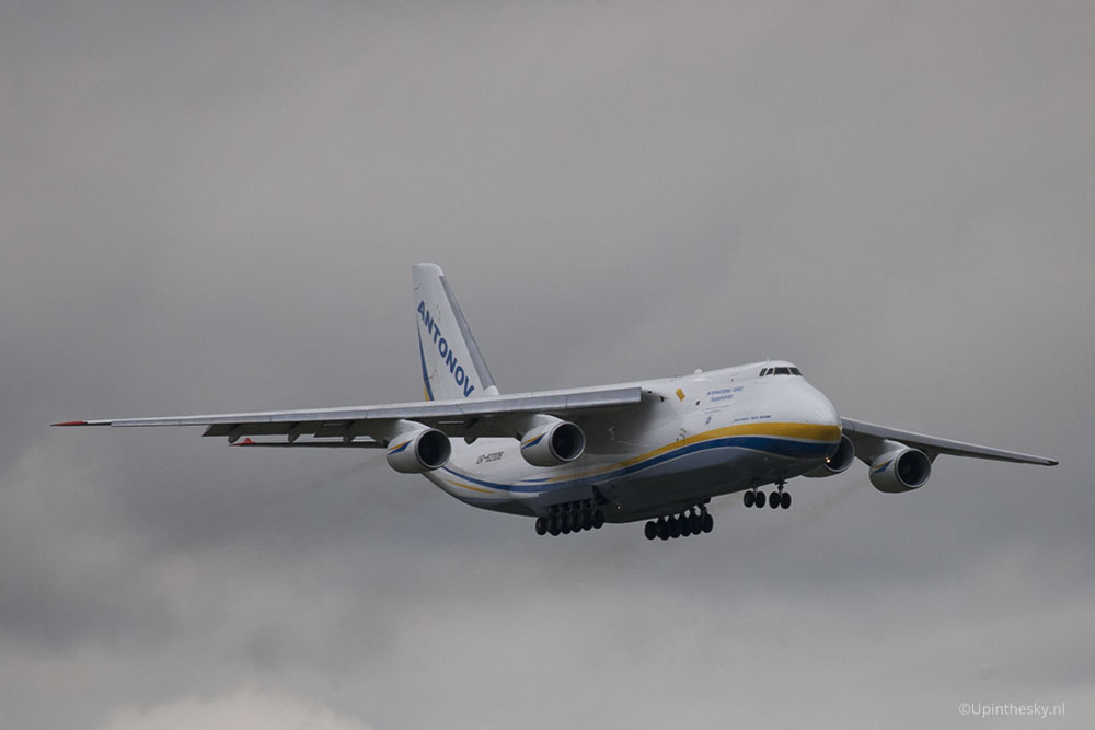 Antonov AN-124 vertrekt van Oostende-Brugge Airport | Video