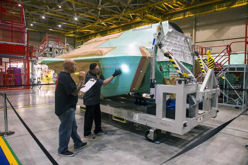 Northrop bouwt eerste F-35 romp