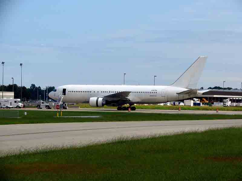 Gewonden na brand in 767 Florida – video