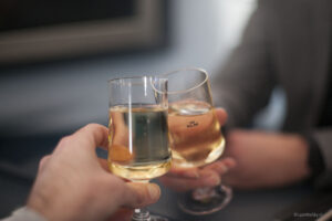 KLM_787_Welcome_Flight_12_Champagne