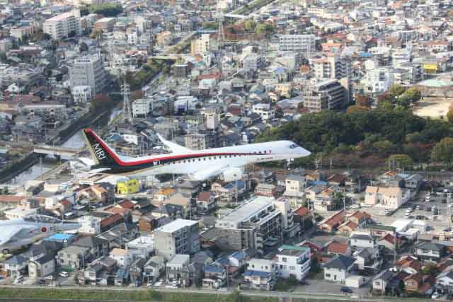 (c) Mitsubishi