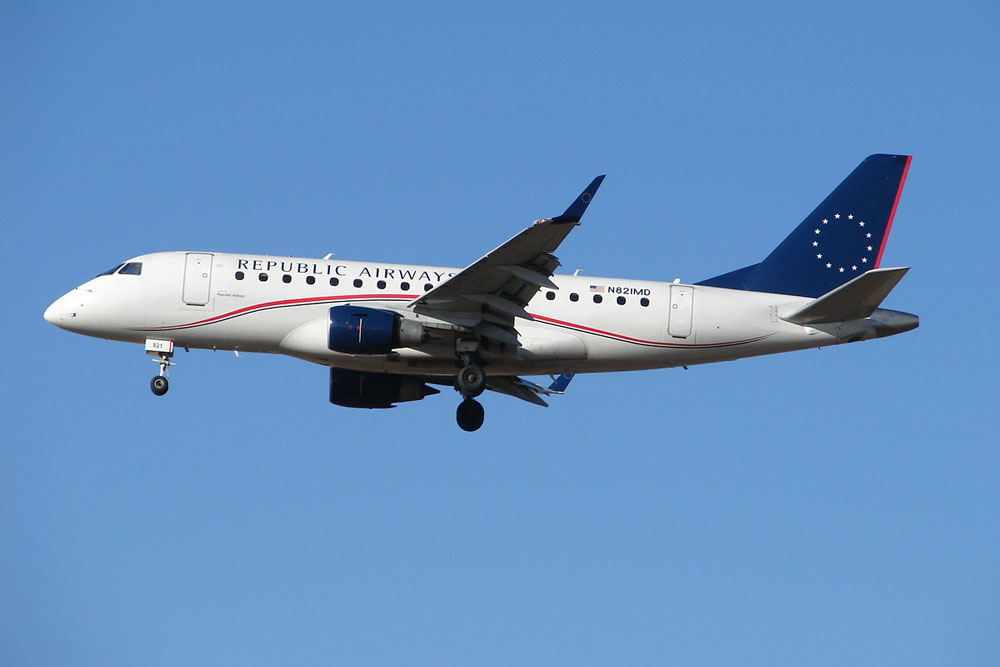 Republic Airways laat vliegtuigbouwers mogelijk met orders zitten