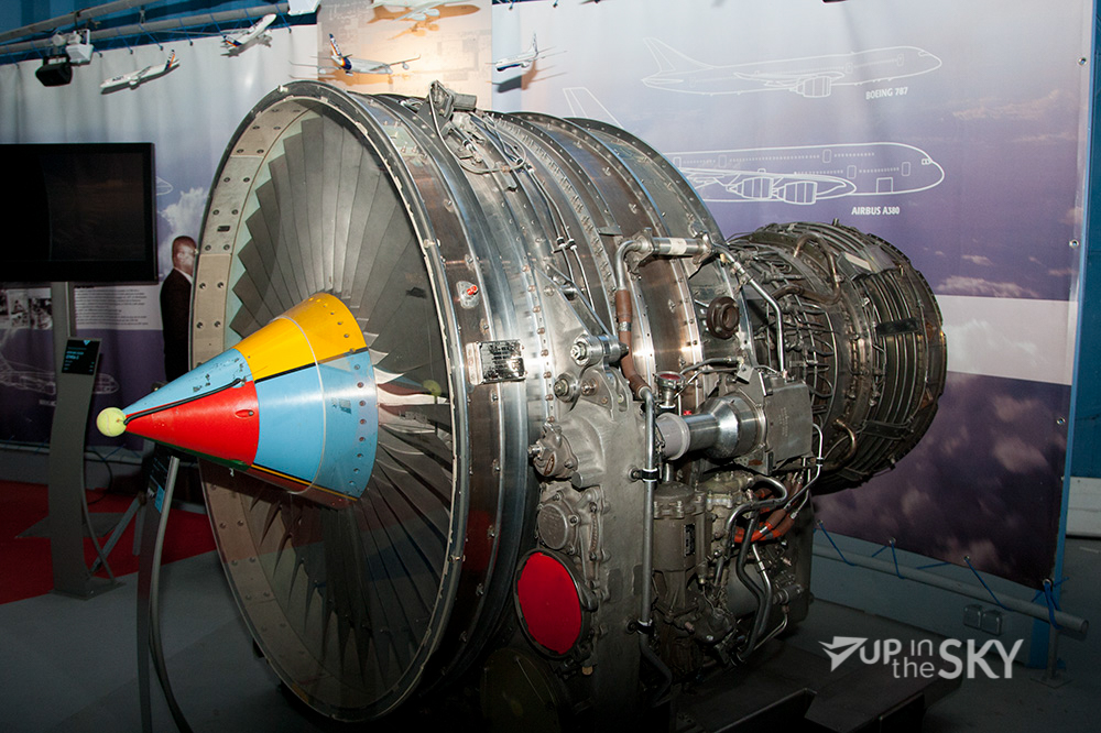 Snecma_CF6-motor_A300-1