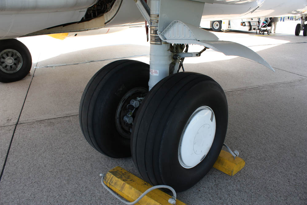 Orient Thai hard gestraft voor landing zonder wiel