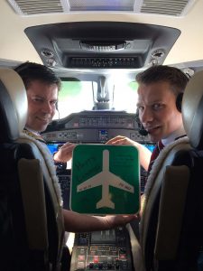 De piloten voor de eerste vlucht naar Twente (c) Goof Bakker