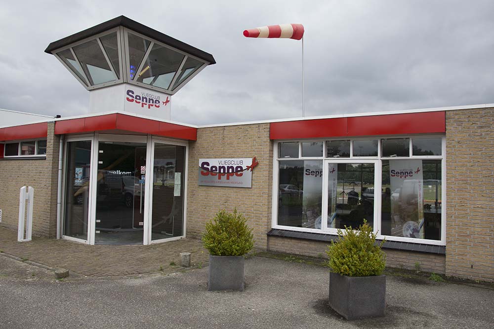Breda Airport organiseert kerstshow en fly-in