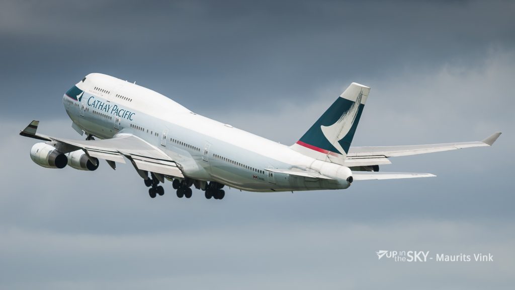 Laatste passagiersvlucht Cathay 747-400 geland