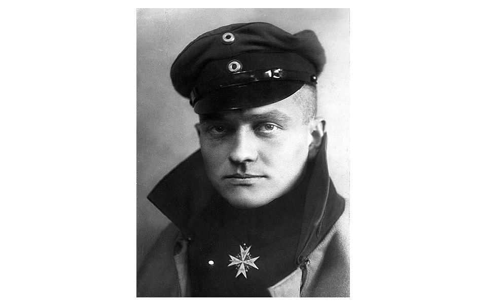 Luchtvaartverhalen 2 : De Rode Baron, de ‘ace’ die Duitsland trots maakte | Longread