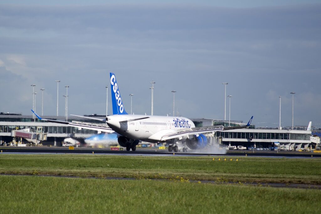 Bombardier CS300 goedgekeurd voor Europese vluchten