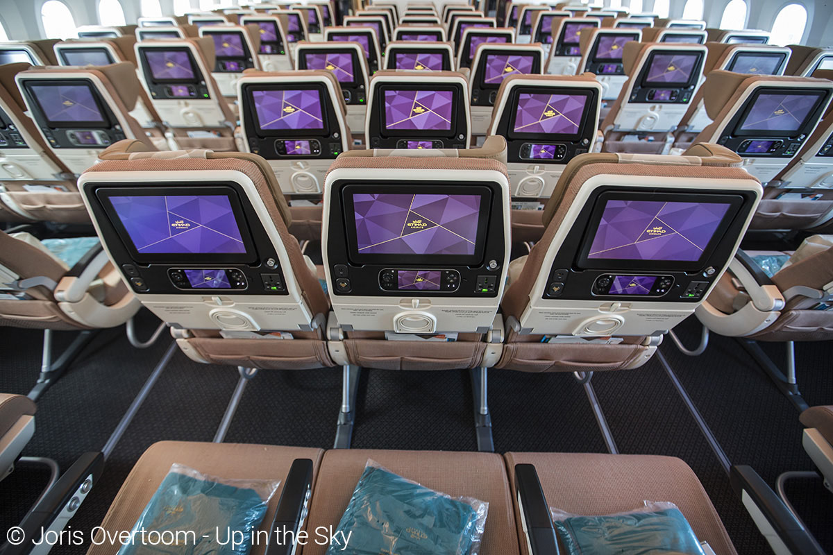 etihad_787-economy
