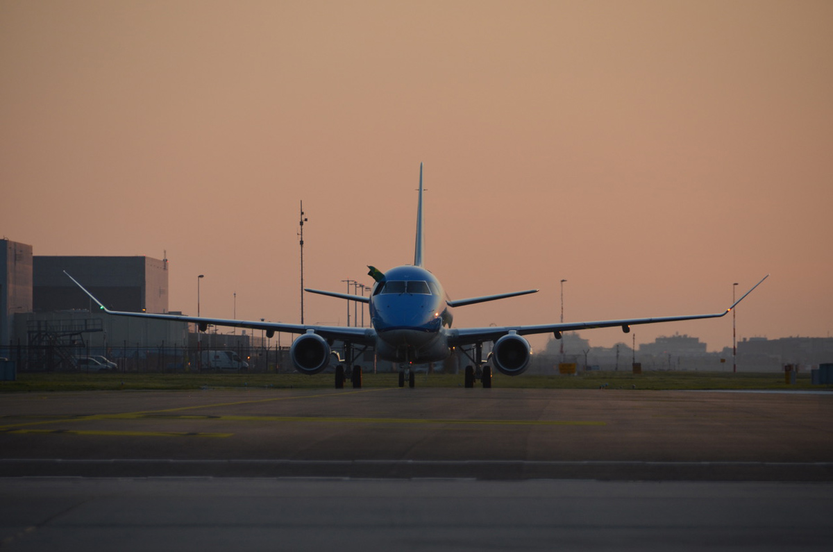 (c) KLM
