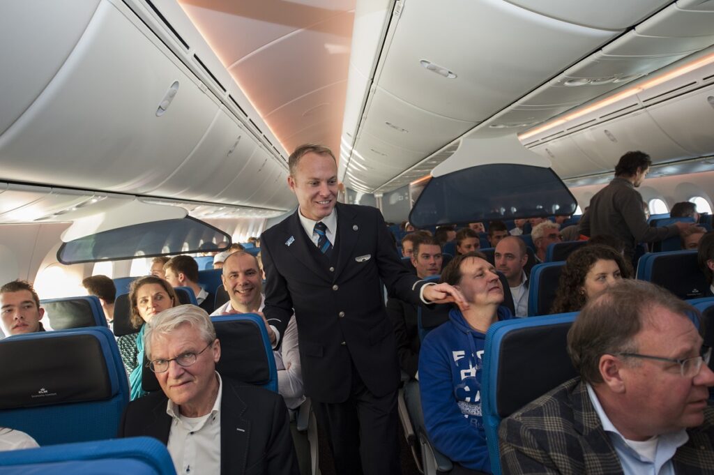 FNV Cabine legt nieuw bod KLM voor aan de leden