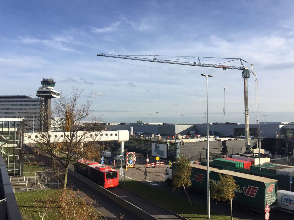 De bouwlocatie (c) Up in the Sky