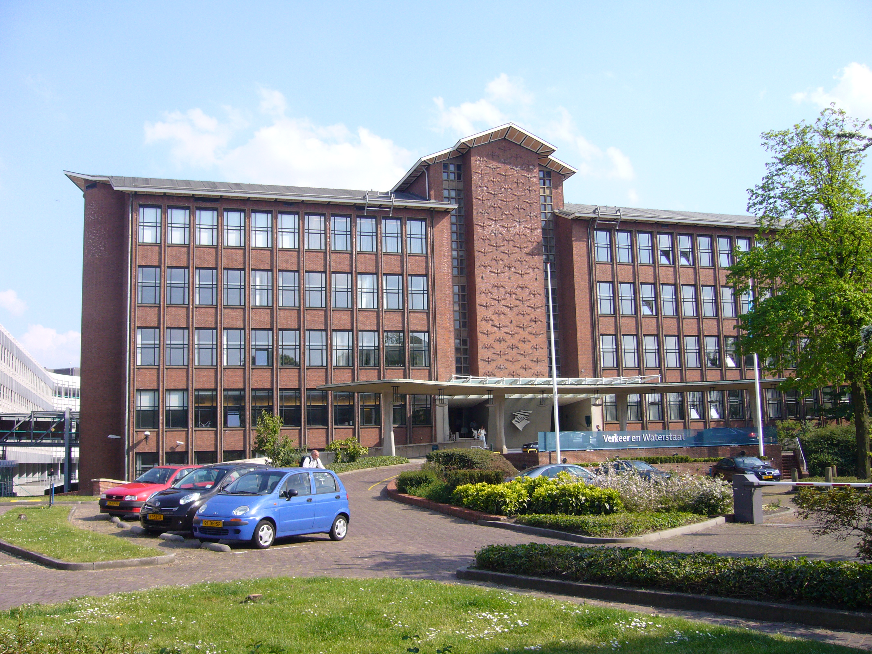 Zo ziet het kantoor er tegenwoordig uit ©Pauline van Till/Wikimedia