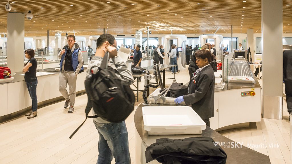 Schiphol groeit in 2016 met negen procent
