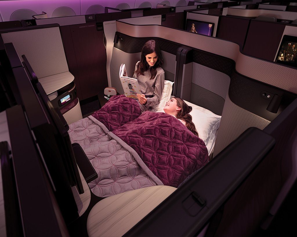 Qatar Airways toont nieuwe business class in Parijs