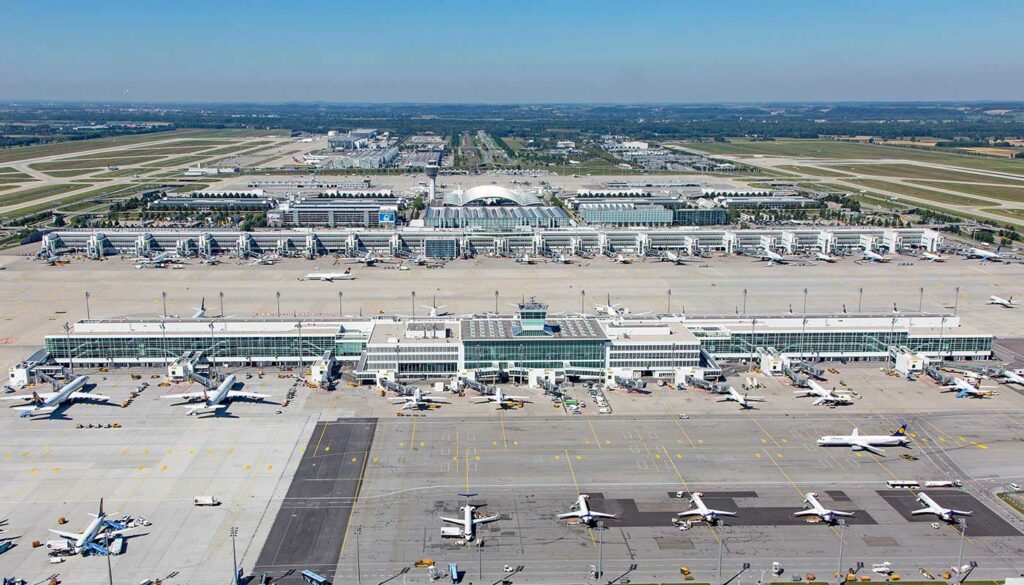 Kilometerslange file op Flughafen München