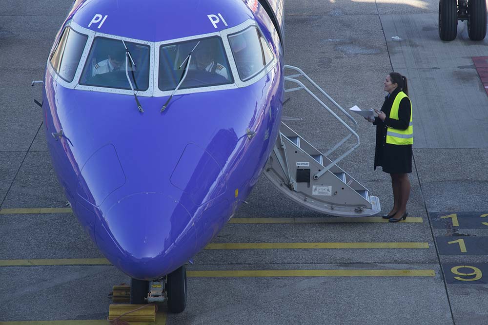 Slots beschikbaar op Schiphol door overname Flybe