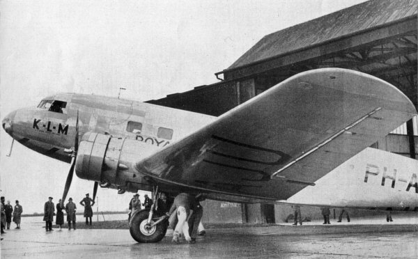 Transportmuseum ontvangt Douglas DC-2 Een Douglas DC-2