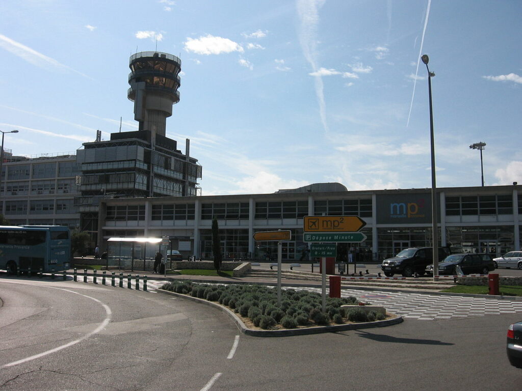 Weer staking Franse luchtverkeersleiders dit weekend De luchthaven van Marseille - ©Michiel1972/Wikimedia