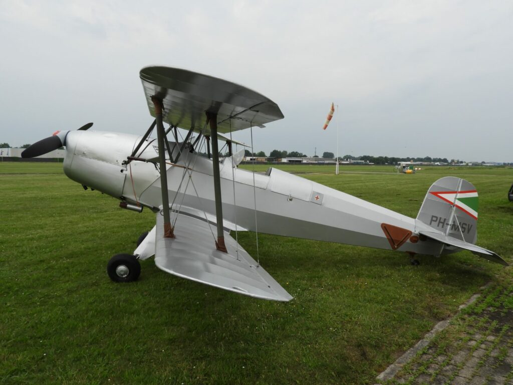 De Bȕcker Bu-131 Jungmann - ©AMN