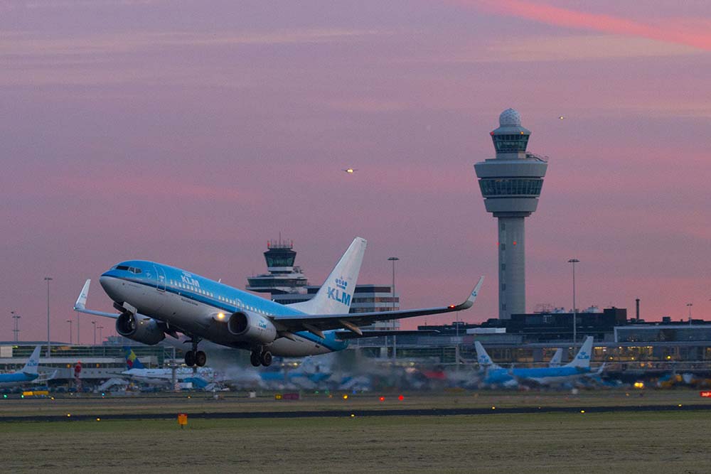 Schiphol ontvangt meer passagiers in juni dan vorig jaar