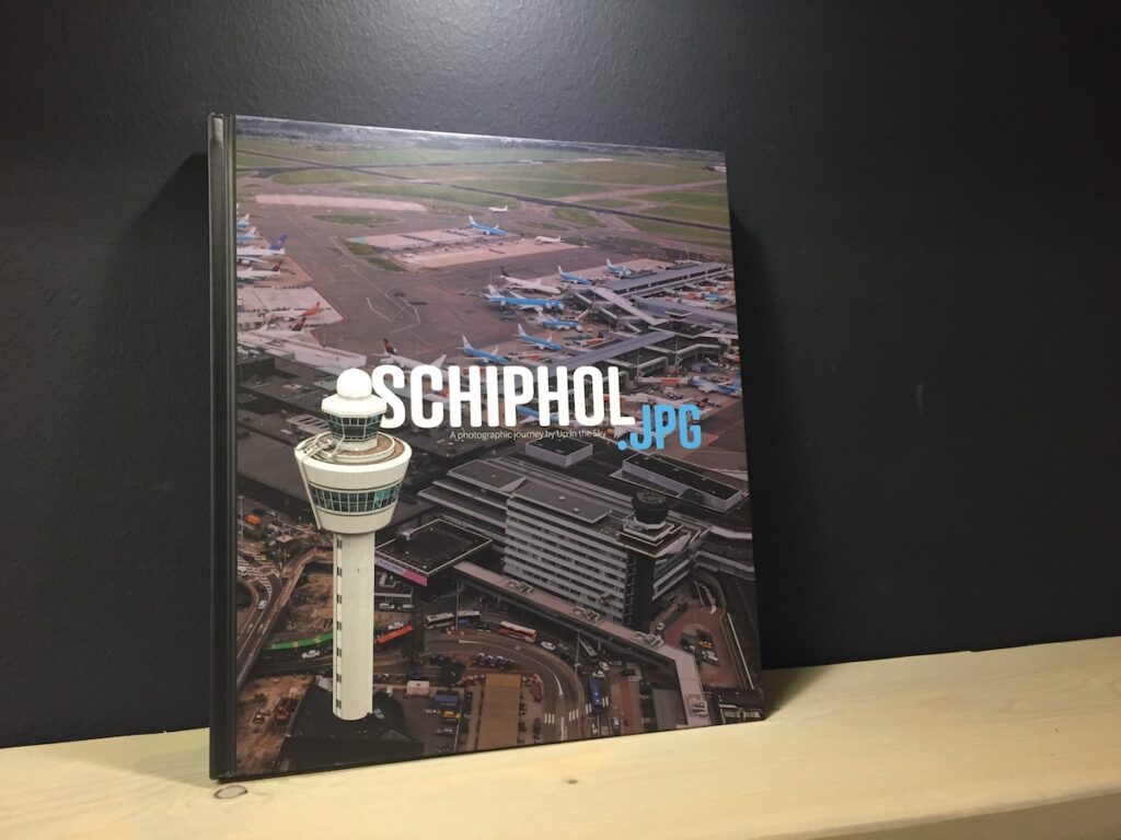 Up in the Sky-fotoboek over Schiphol is af!