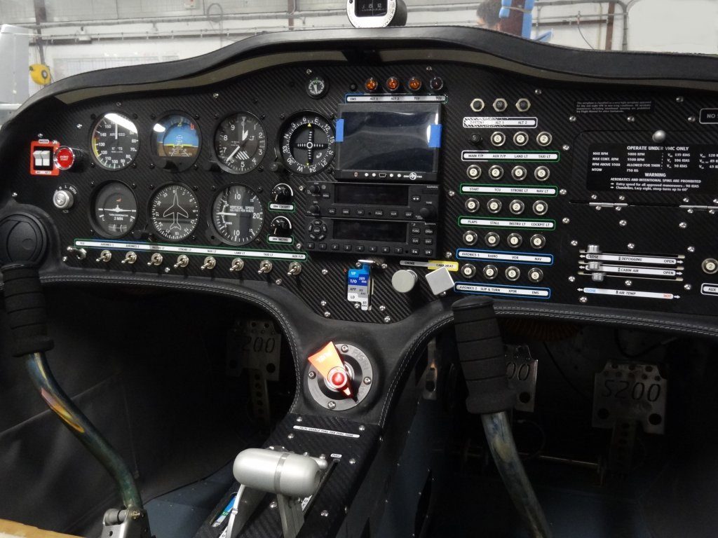 Sonaca 200 met conventionele cockpit layout, © UpintheSky