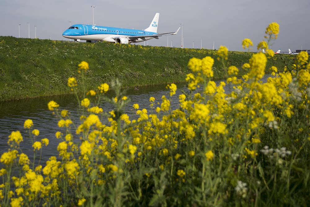 Schiphol geeft opdracht verdubbeling taxibaan A4
