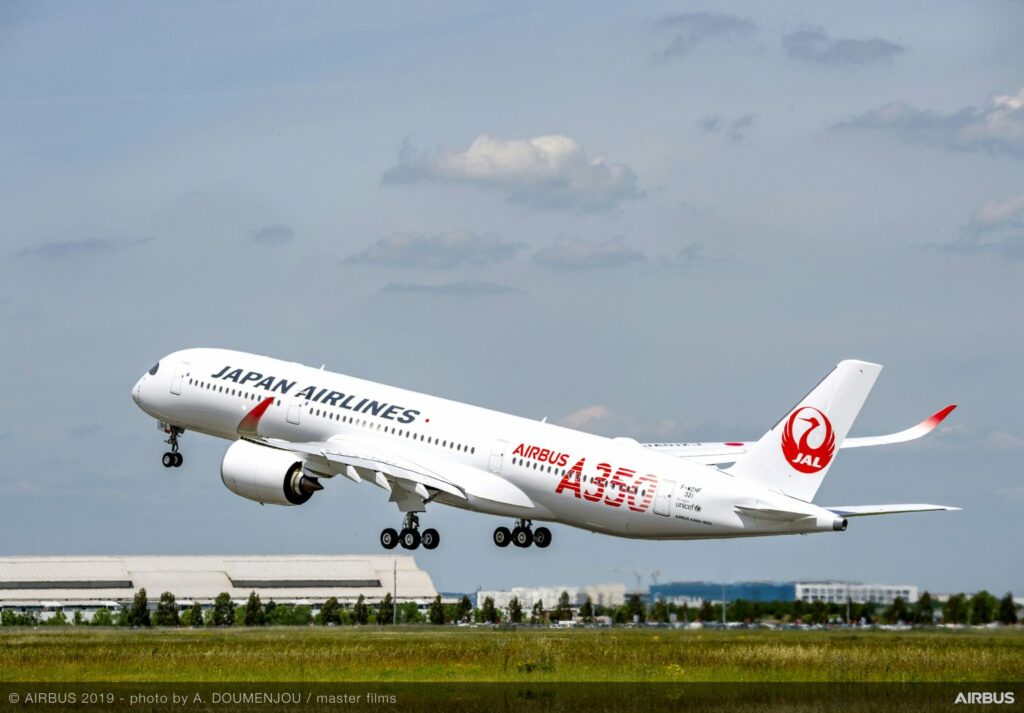 JAL ontvangt eerste Airbus; een A350