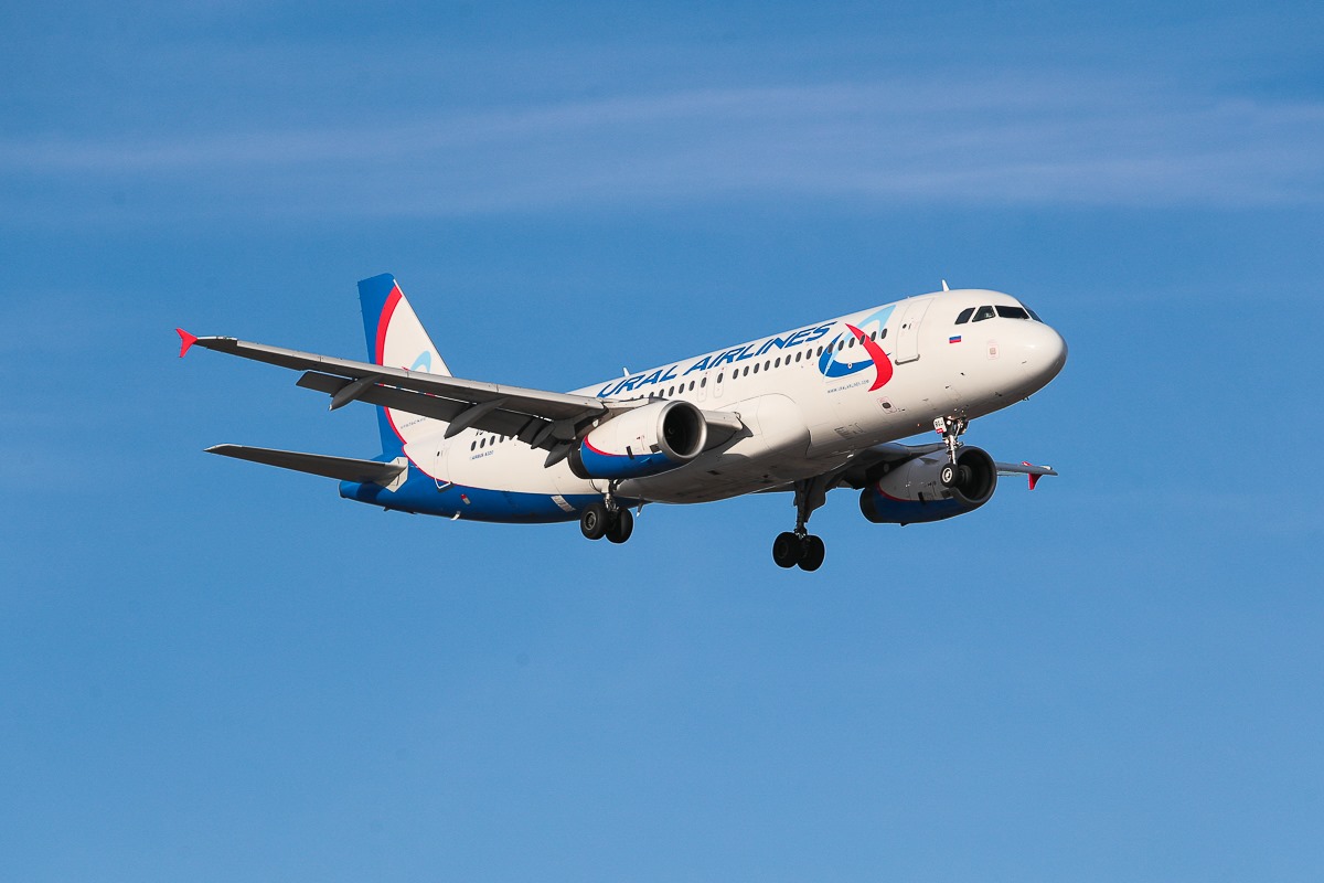 Voorbereidingen bij Ural Airlines voor vertrek A320