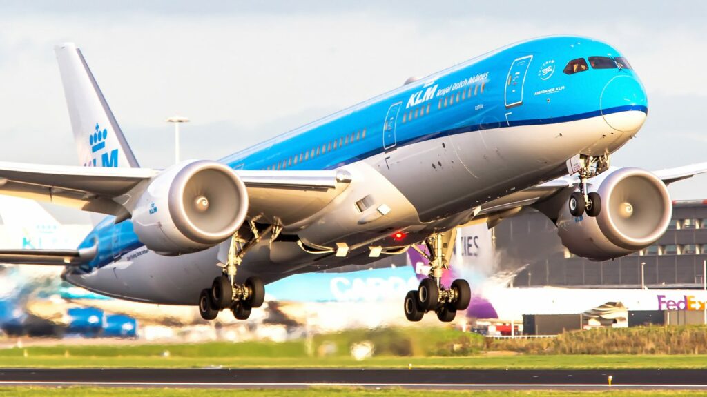 Staatsagenten en de KLM | Benno Baksteen