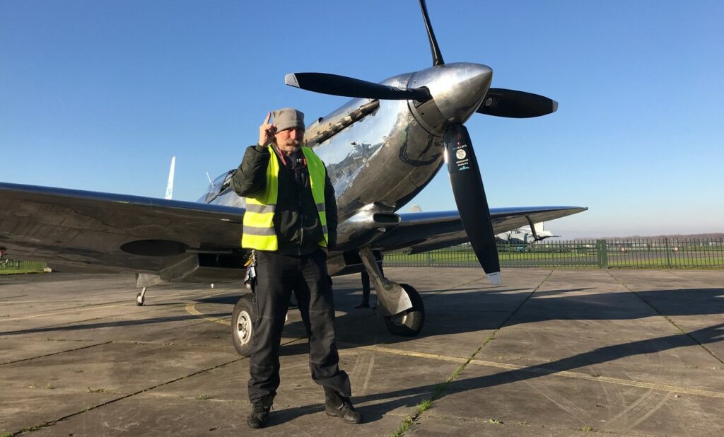 Silver Spitfire! | Column Goof