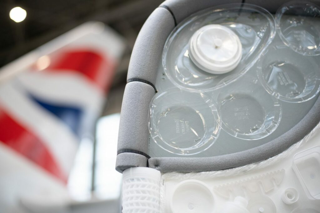 British Airways haalt bezem door plastic in vliegtuigen