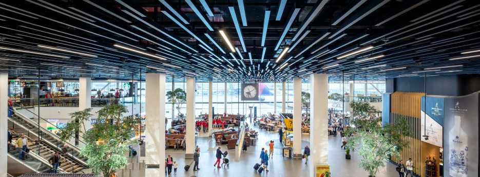 Schiphol verwijdert rookruimtes in terminal