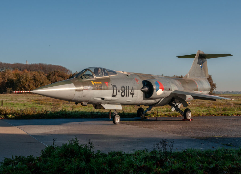 Restauratie Nederlandse Starfighter als monument Koude Oorlog
