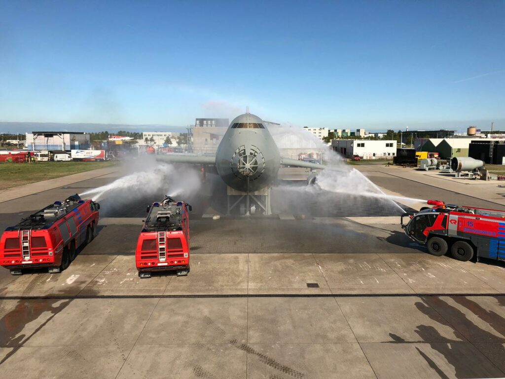 Schiphol op zoek naar nieuw brandweer oefenvliegtuig
