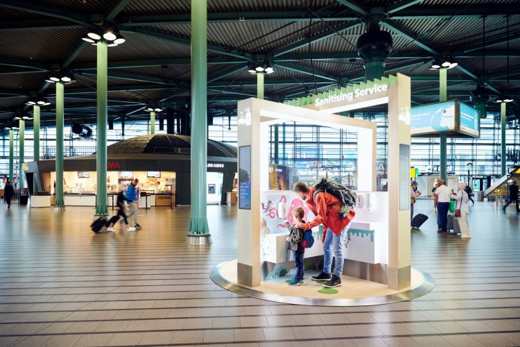 Het Sanitising Service-punt voor families
