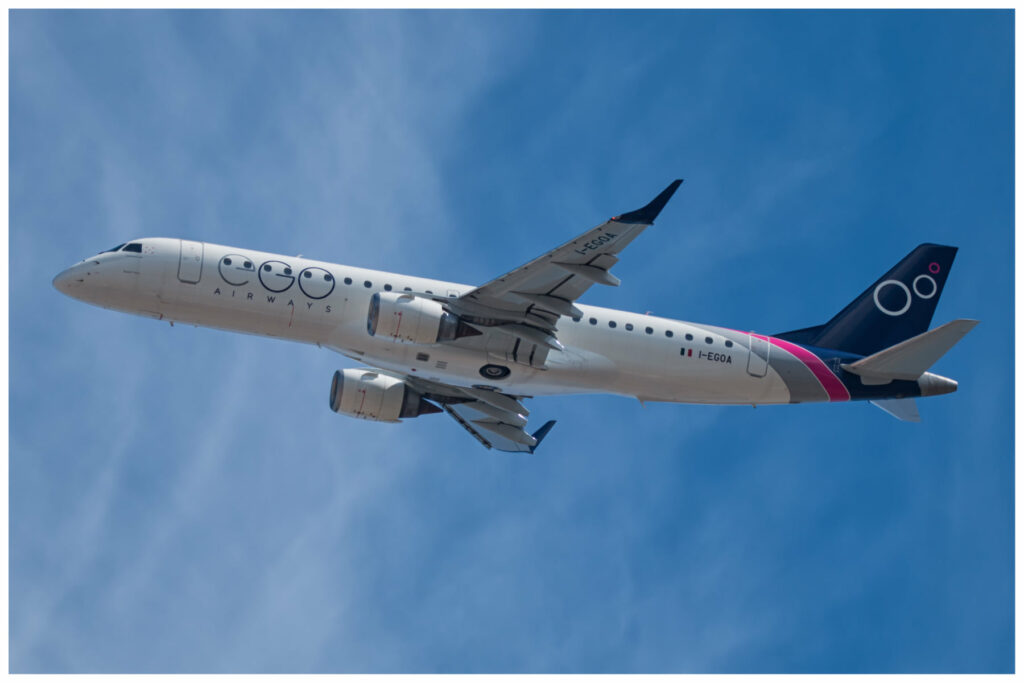 Nieuwe Italiaanse maatschappij EGO Airways voor het eerst de lucht in