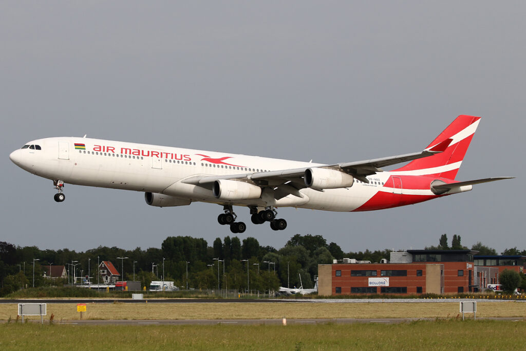 Air Mauritius A340 landt op Twente | Video Airbus A340 van Air Mauritius