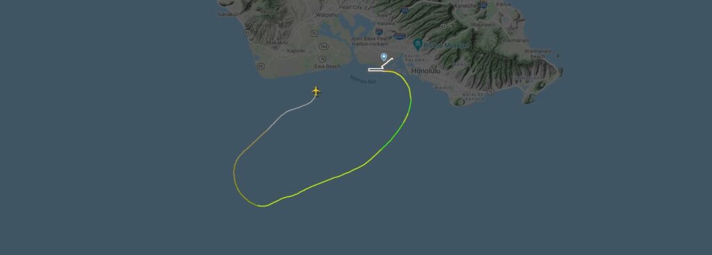 Transair 737 maakt noodlanding in zee bij Hawaï