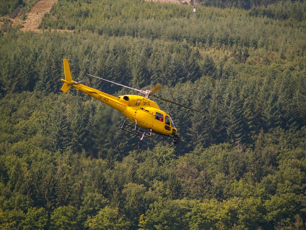 De race boven de race; de Formule 1 helikopter in actie | Video