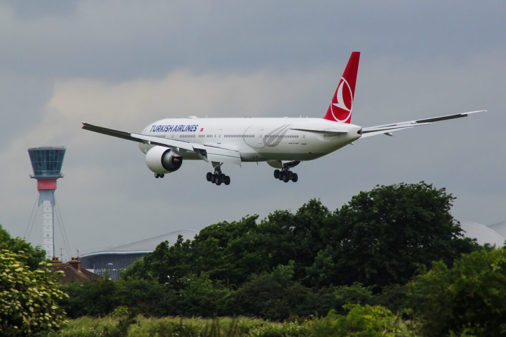 Baby geboren tijdens evacuatievlucht van Turkish Airlines