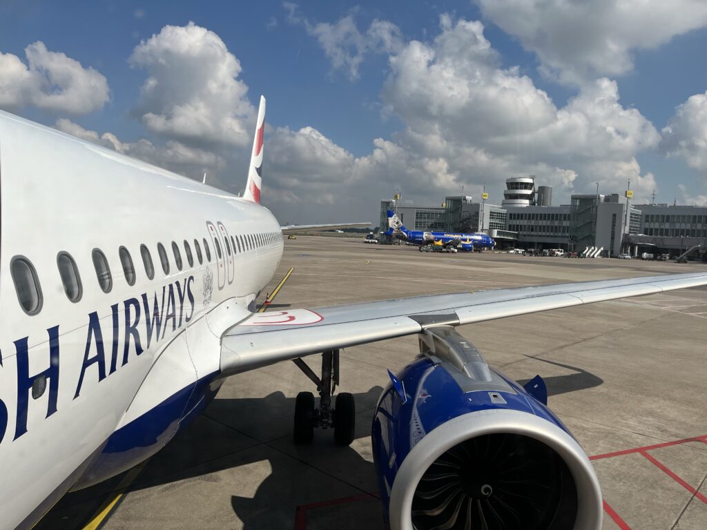 A320 vanaf Schiphol keert terug met ‘PAN PAN’-noodsignaal