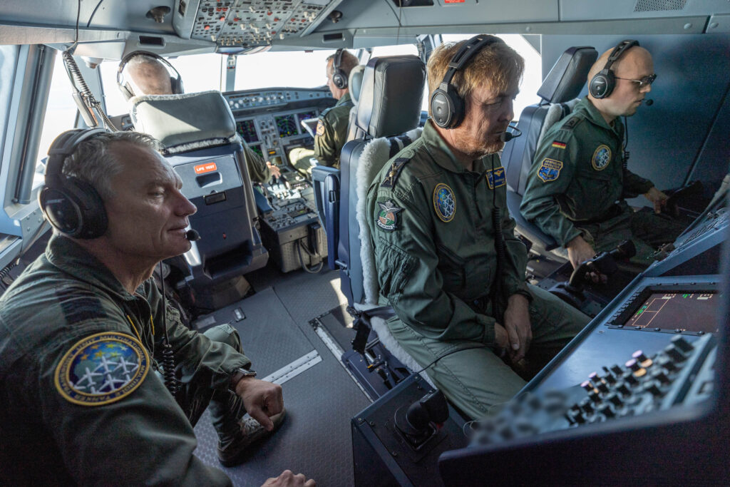 Koning brengt bezoek aan luchtmacht in Eindhoven